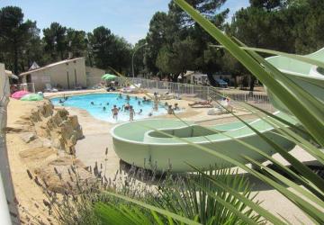 Camping La Pinède en Provence